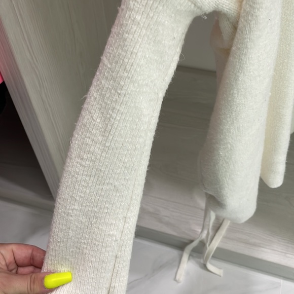 Selfie Couture faux fur hoodie - Picture 5 of 8